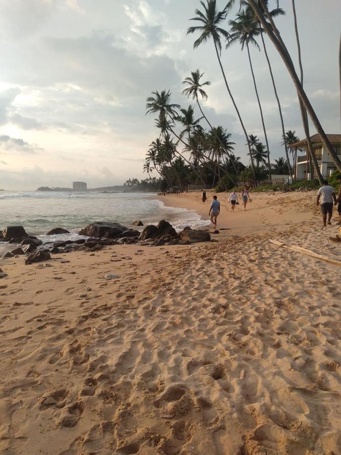Near Beach Rest Unawatuna Eksteriør bilde